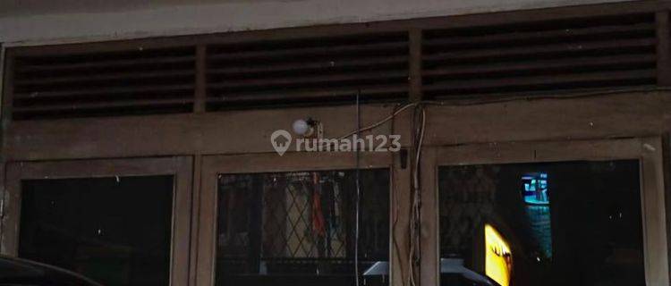 Rumah Tua Hitung Tanah Luas 150 M2 Dekat Gajah Mada Jakarta Pusat 1