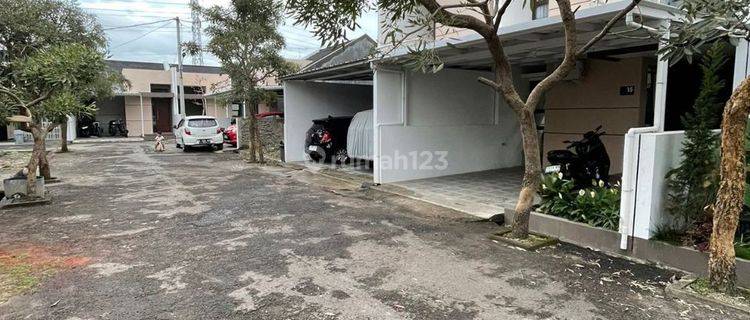 Rumah Mewah Minimalis Dalam Cluster Cisaraten 1