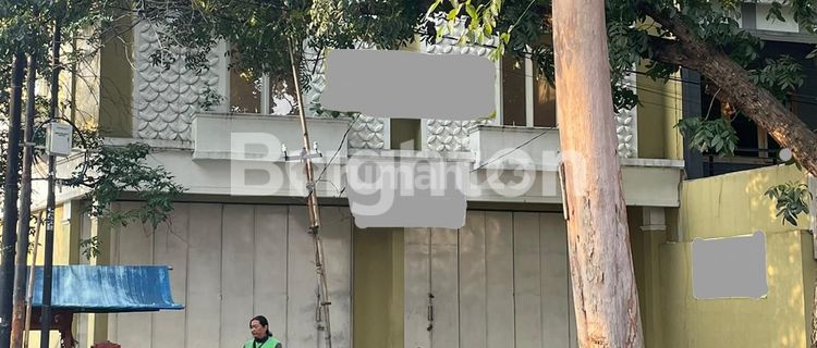 RUKO 2 LANTAI STRATEGIS PUSAT KOTA SOLO JALAN RAYA UTAMA DEKAT PASAR KEMBANG 1