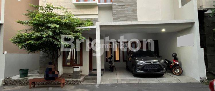 RUMAH FURNISHED 2 LANTAI STRATEGIS PUSAT KOTA SOLO 1