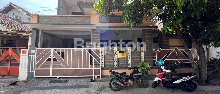 RUMAH 2 LANTAI FURNISHED SIAP HUNI FAJAR INDAH SOLO 1