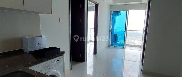 Dijual Rugi Apartemen Puri Mansion Tipe 3 BR Semi Furnish Murah 1