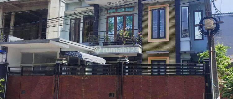 Rumah Cantik 2Lt di Kelapa Gading Jakarta Utara Lokasi Strategis. 1