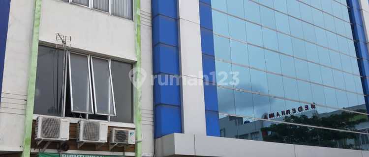 3-Storey Shophouse Suitable for Clinic Business in East Bekasi 1