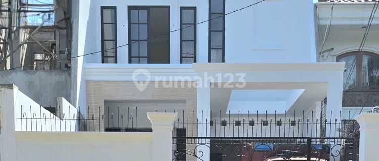 New House Strategically Located in Duren Sawit, East Jakarta 1
