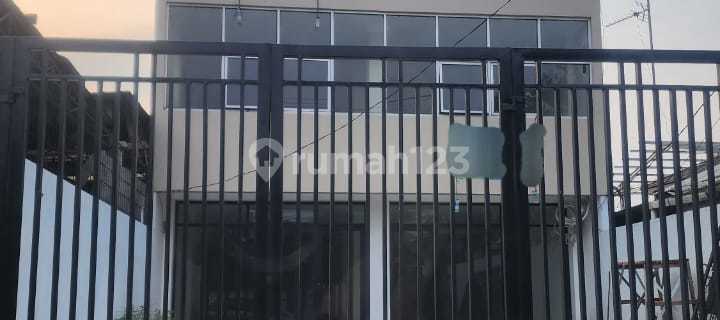 New 3-Story Shop House Strategically Located on the Side of Narogong Main Road, East Bekasi. 1