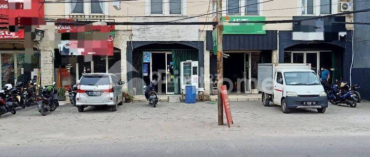 Ruko 3.5 Lantai Bagus dan Berlokasi Strategis Dipinggir Jalan Raya Pekayon Bekasi Barat 1