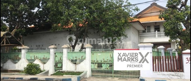 RUMAH PINGGIR JALAN BESAR KOTA SITUBONDO DEKAT ALUN-ALUN COCOK UNTUK TEMPAT USAHA, KANTOR, HOTEL, KULINER SITUBONDO 1