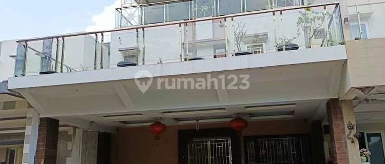 Rumah Mewah Anthurium Casa Jardin 8x18 Full Furnish Interior SHM 1