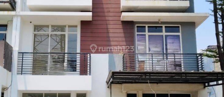 Rumah Katamaran Indah Pik 3Lt 4x12 3KT Murah Strategis Bisa Kpr 1