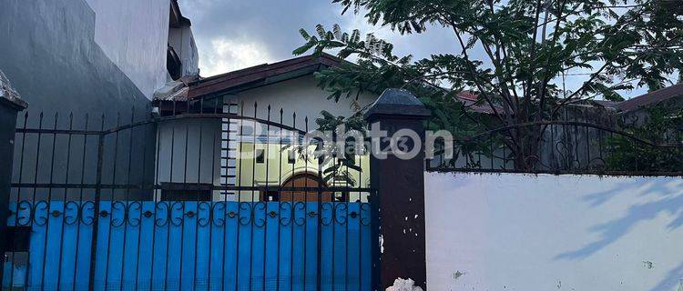 Rumah Nyaman Di Tengah Kota 1