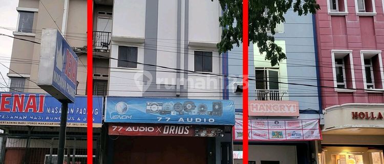 Strategic 3-Story Shop House on Tun Abdul Razak 1