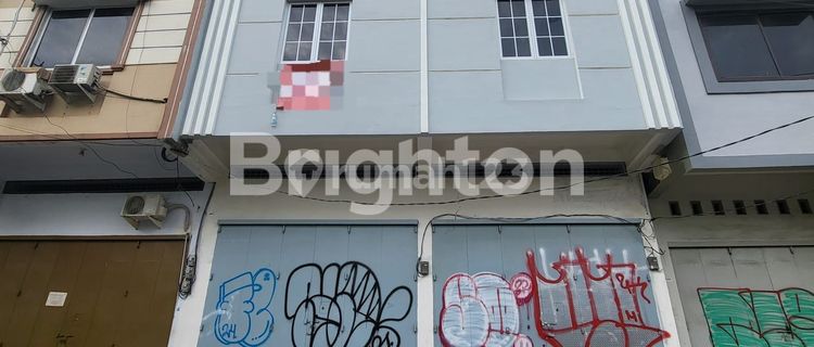 3-STOREY SHOPHOUSE IN SOUTH VETERAN 1