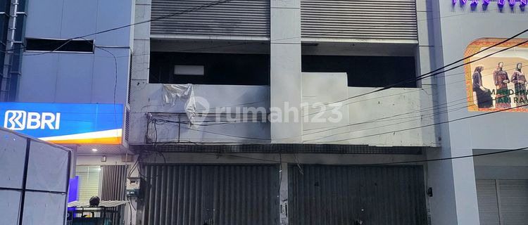 Strategic Shop House2 Lots at A.p Pettarani 1