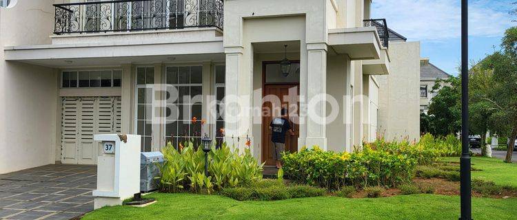 Rumah Hook Mewah Summarecon Mutiara Jade 1