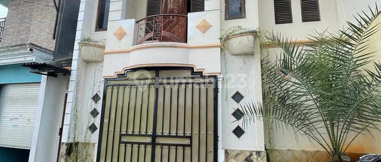 Rental House with Many Rooms Near Akpol Semarang, Suitable for a Mess. 1