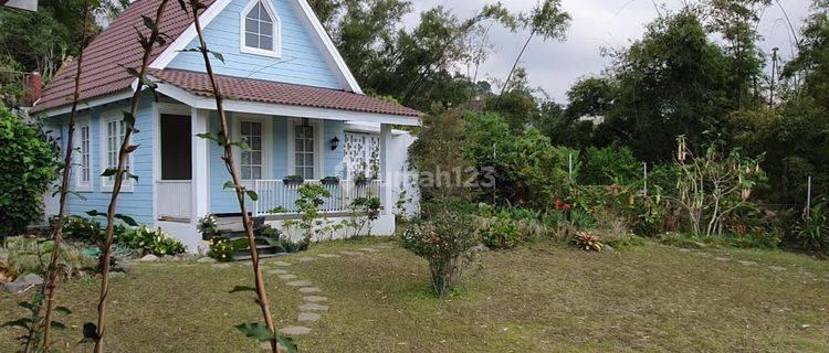 Villa Bagus Dengan Halaman Luas di Bandungan 1