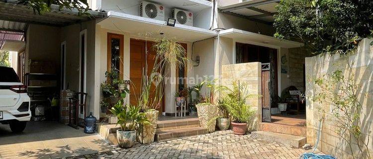 [FOR SALE :LEBAK BULUS] Turun Harga
Tropical Private House Nyaman 1