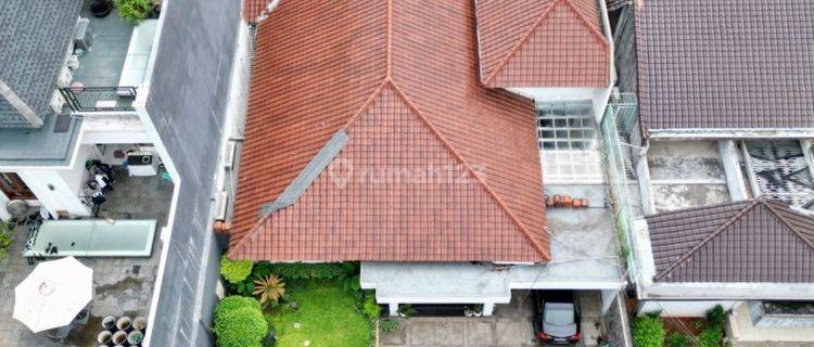 MENTENG - [FOR SALE]: LINGKUNGAN PERUMAHAN, PRIME AREA, BANGUNAN 1,5 LANTAI TERAWAT, BAGUS 1