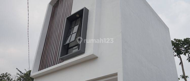 Rumah 2 Lantai Baru HGB Jl. Raya Klampok Singosari, Malang 1