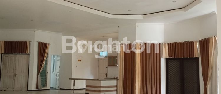 Rumah Kantor Dalam Kota Disewakan 1