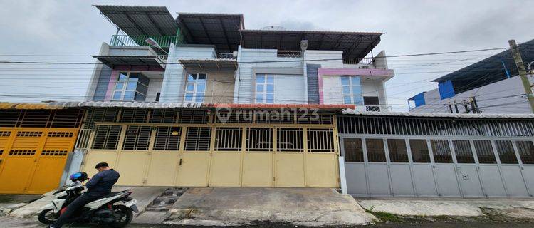 Di Jual Townhouse Full Furnish DAerah Cemara 1