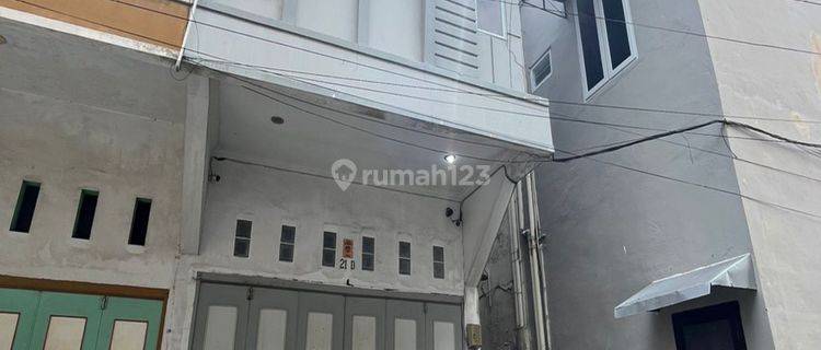 Di Jual Townhouse Komp Orlando KArya 3 Lantai Furnished Rumah SHM - Sertifikat Hak Milik 1