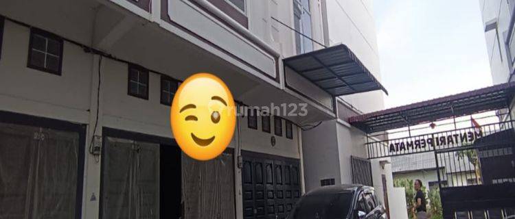 Di Jual Murah , Townhouse Komplek Mentari Permata 1