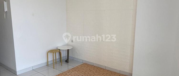 Apartemen Casa De Parco Semi Furnished Bagus 1