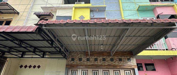 Dijual Townhouse Jalan Suluh Daerah Pancing 1