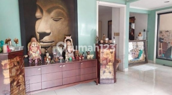 Rumah Tua Hitung Tanah Taman Kedoya Baru 10x20m2 Hadap Barat 1