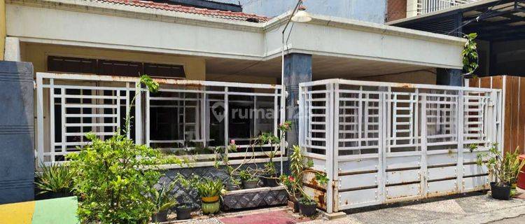 Rumah Bagus Di Gunungsari Surabaya  1