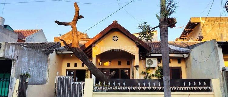 Rumah Bagus Di Griya Kebraon Barat Surabaya 1