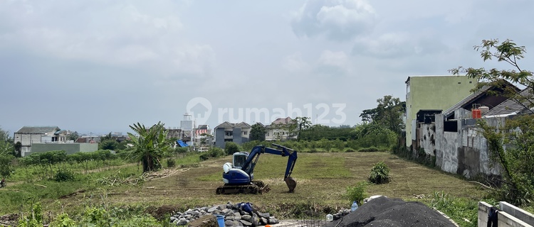 For sale boarding house with passive income guarantee in Merjosari 1