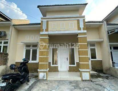 Rumah Villa Lebar 8 Komplek River Valley 1