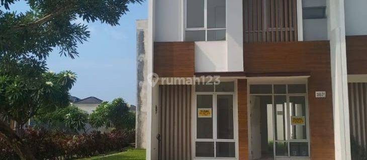 Rumah 2 Lantai Siap Huni Strategis di Garden Ville Citra Raya, Tangerang 1