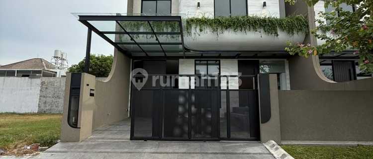 Brand New Elite Area House in Graha Famili 1