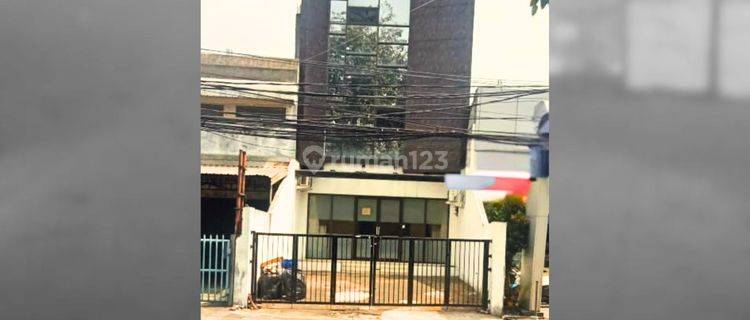 JUAL CEPAT - Ruko Di Jalan Raya Kebayoran Lama, Lokasi Bagus Cocok untuk Usaha 1
