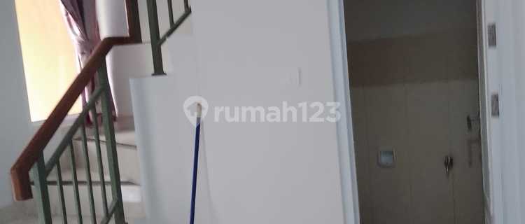 2-Story House in Virginia Village, Gading Serpong 1