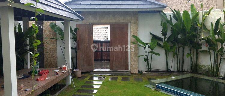 Villa 2 Lantai Baru Jadi Disewakan, Area Kerobokan 1