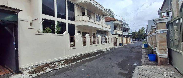 Rumah Semi Furnished Disewakan, Area Denpasar Selatan 1