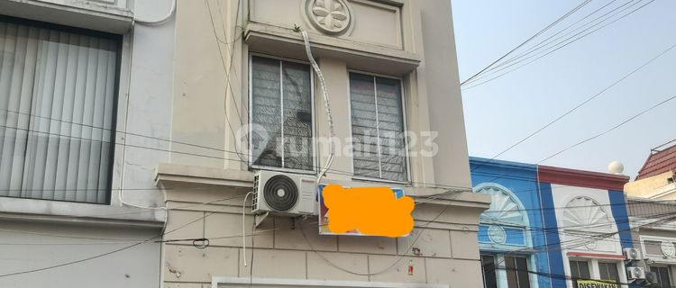 4-Storey Shop House In Victorian Bintaro Sector 3 1
