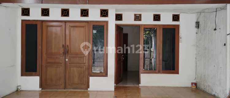 Single-Story Ready-to-Occupy House Suitable for Office Use in Pondok Pinang 1