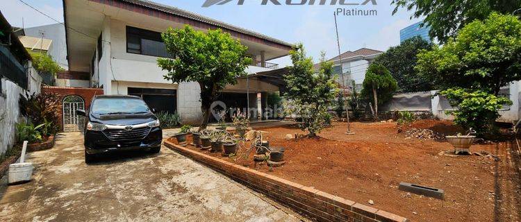 Rumah Lama Hitung Tanah Kawasan Premium Sudirman 1