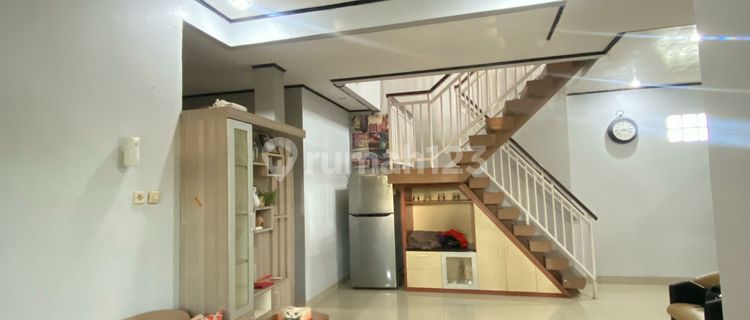 Rumah 2 Lantai Bagus Siap Huni Di Pamulang Tangerang  1