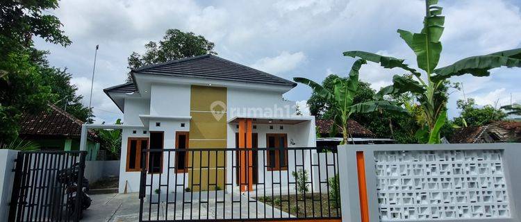 Rumah Modern Minimalis Sindet 1