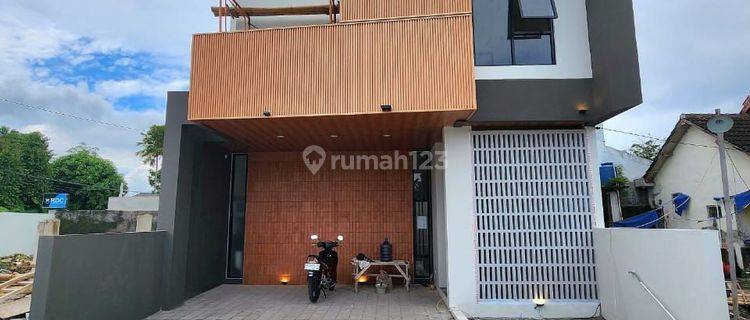 Rumah Baru Kontemporer Purwomartani  1