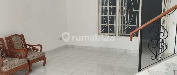 Rumah Nyaman Bebas Banjir 180m2 hadap Barat Legenda Wisata Cibubur S153 1