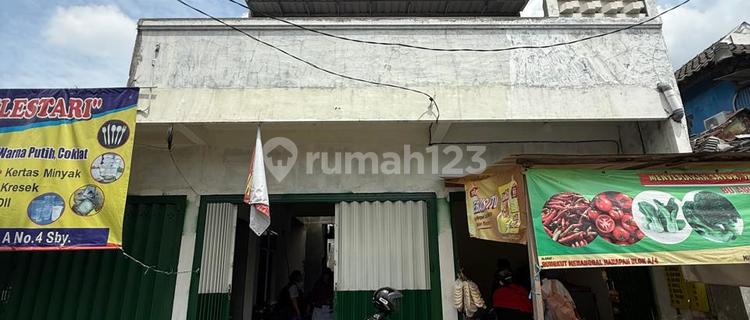 Two-story houses in East Surabaya, strategic location 1