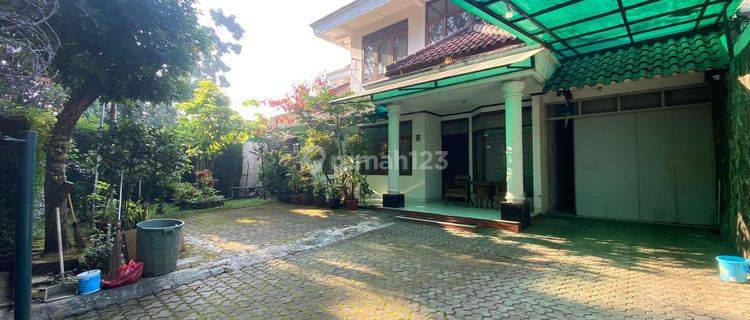 Dijual Rumah Sayap Supratman Cocok Untuk Hunian, Kantor, Guest House 1